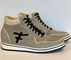 schoen